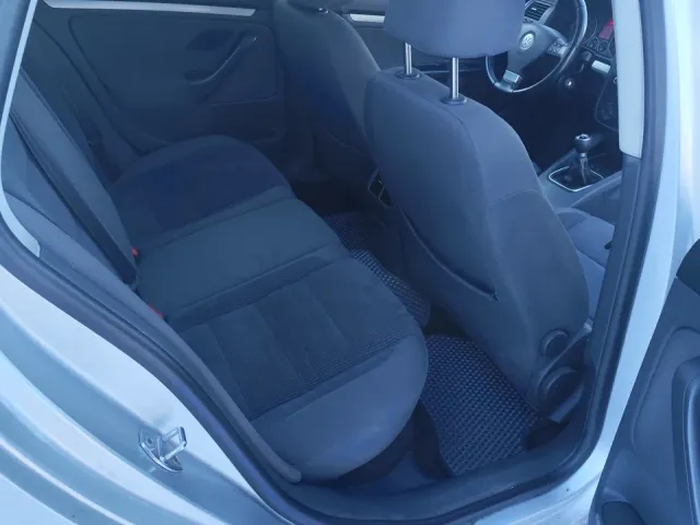 Volkswagen Golf - фото 5