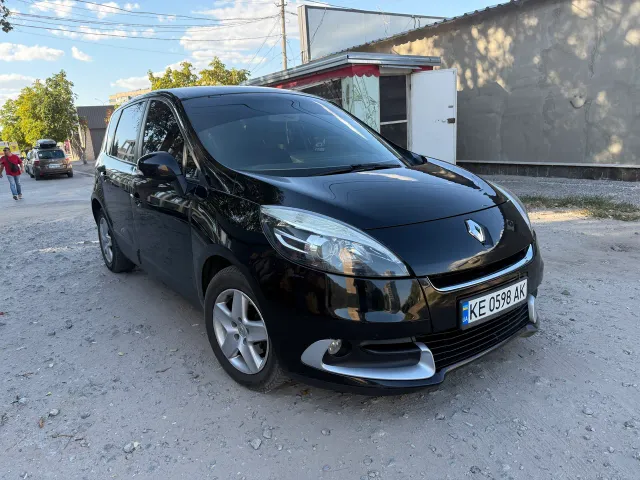 Renault Scenic - фото 5