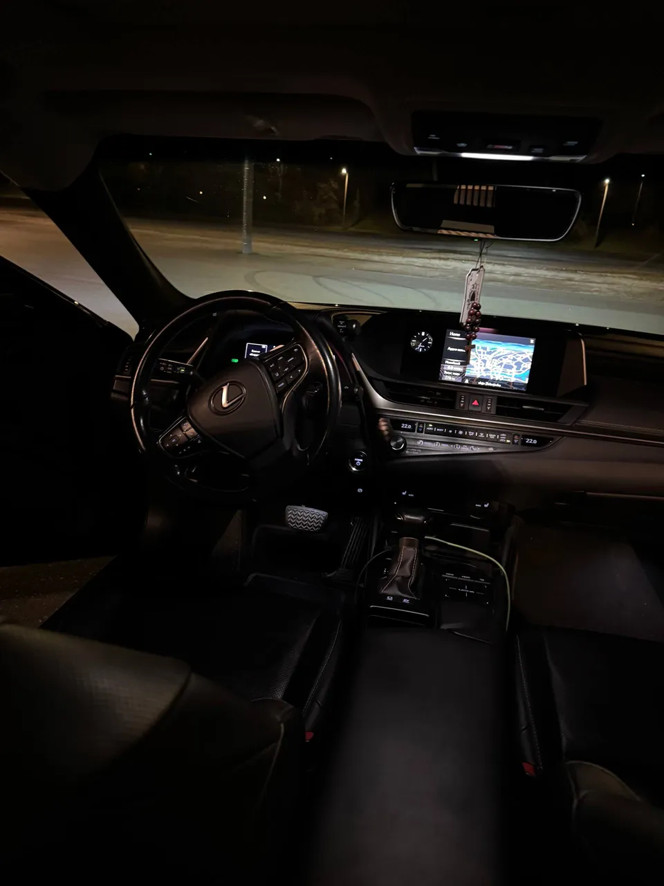 Lexus ES - фото 11