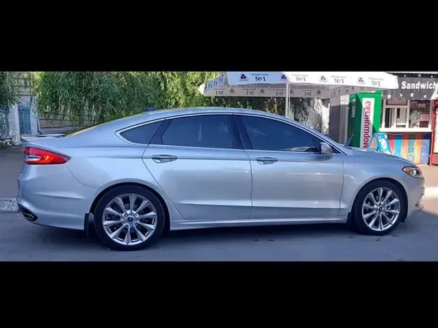 Ford Fusion USA - фото 1