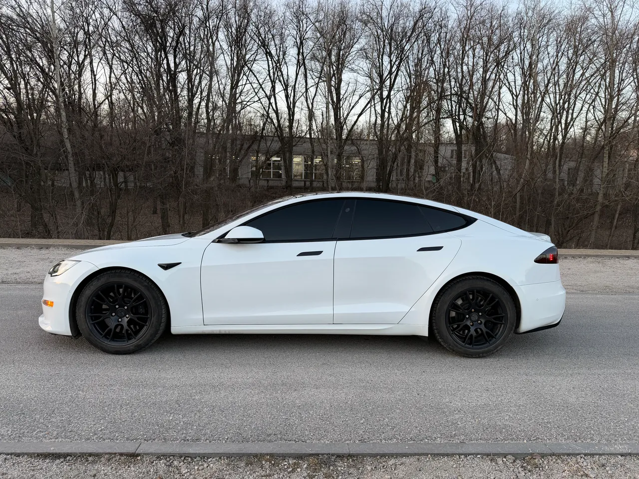 Tesla Model S - фото 9