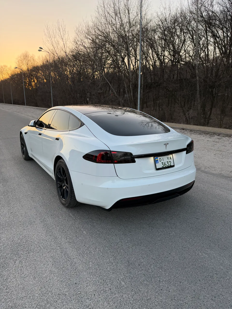 Tesla Model S - фото 5