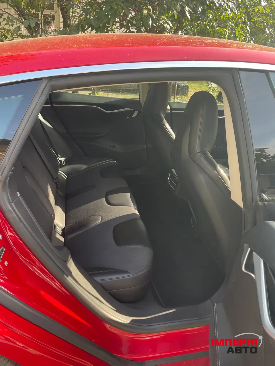 Tesla Model S - фото 4