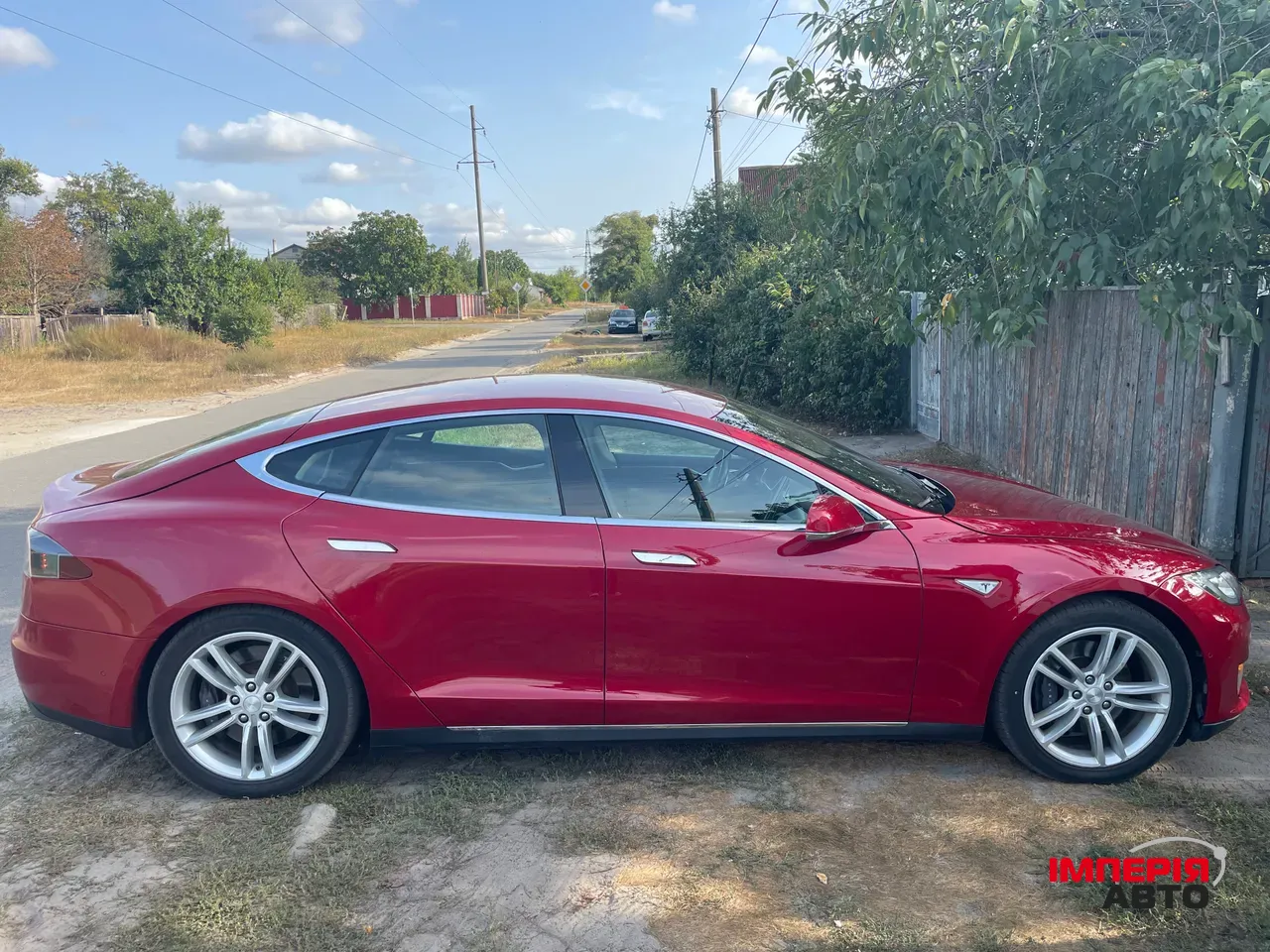Tesla Model S - фото 2