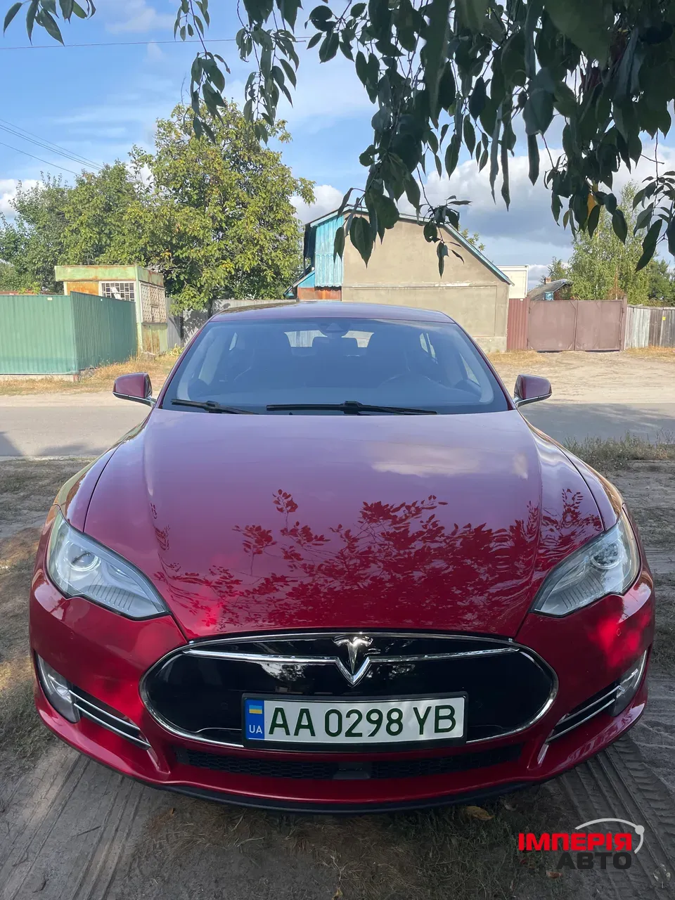 Tesla Model S - фото 1