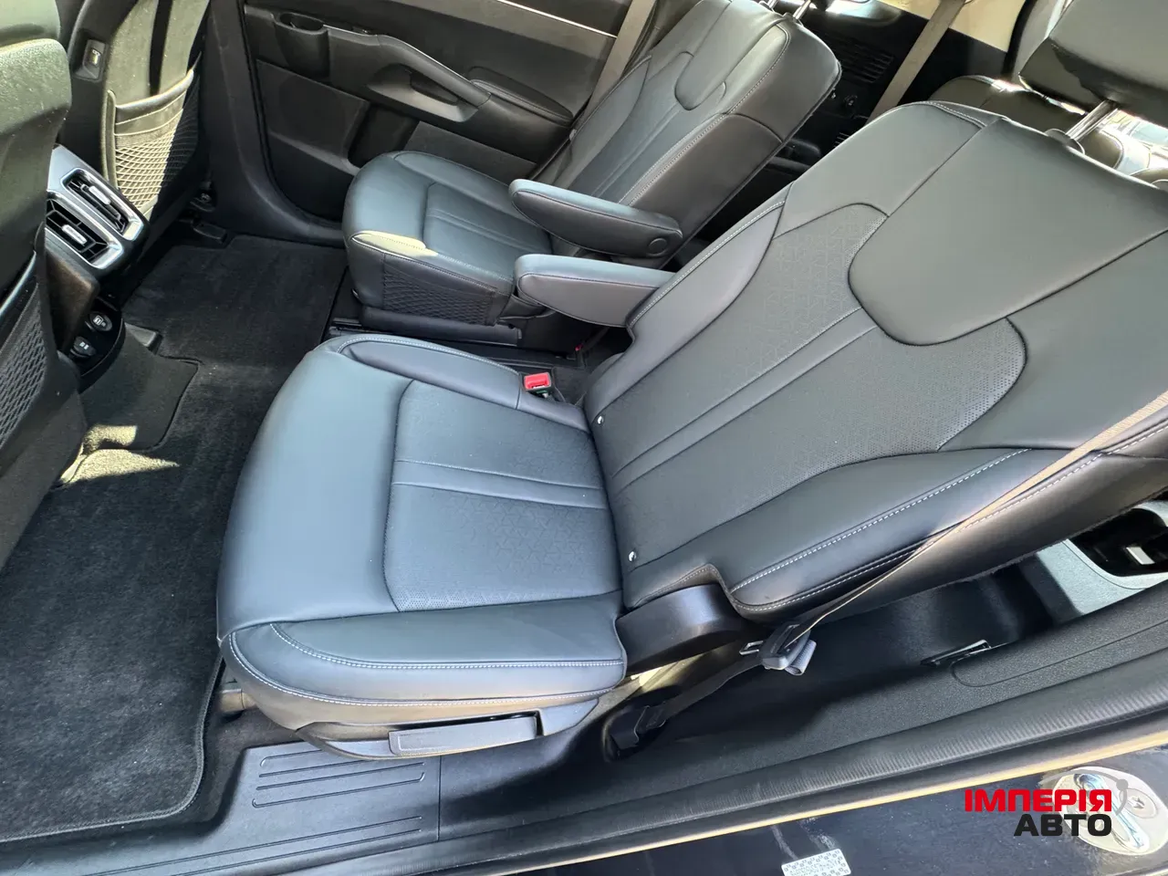 Kia Sorento - фото 30