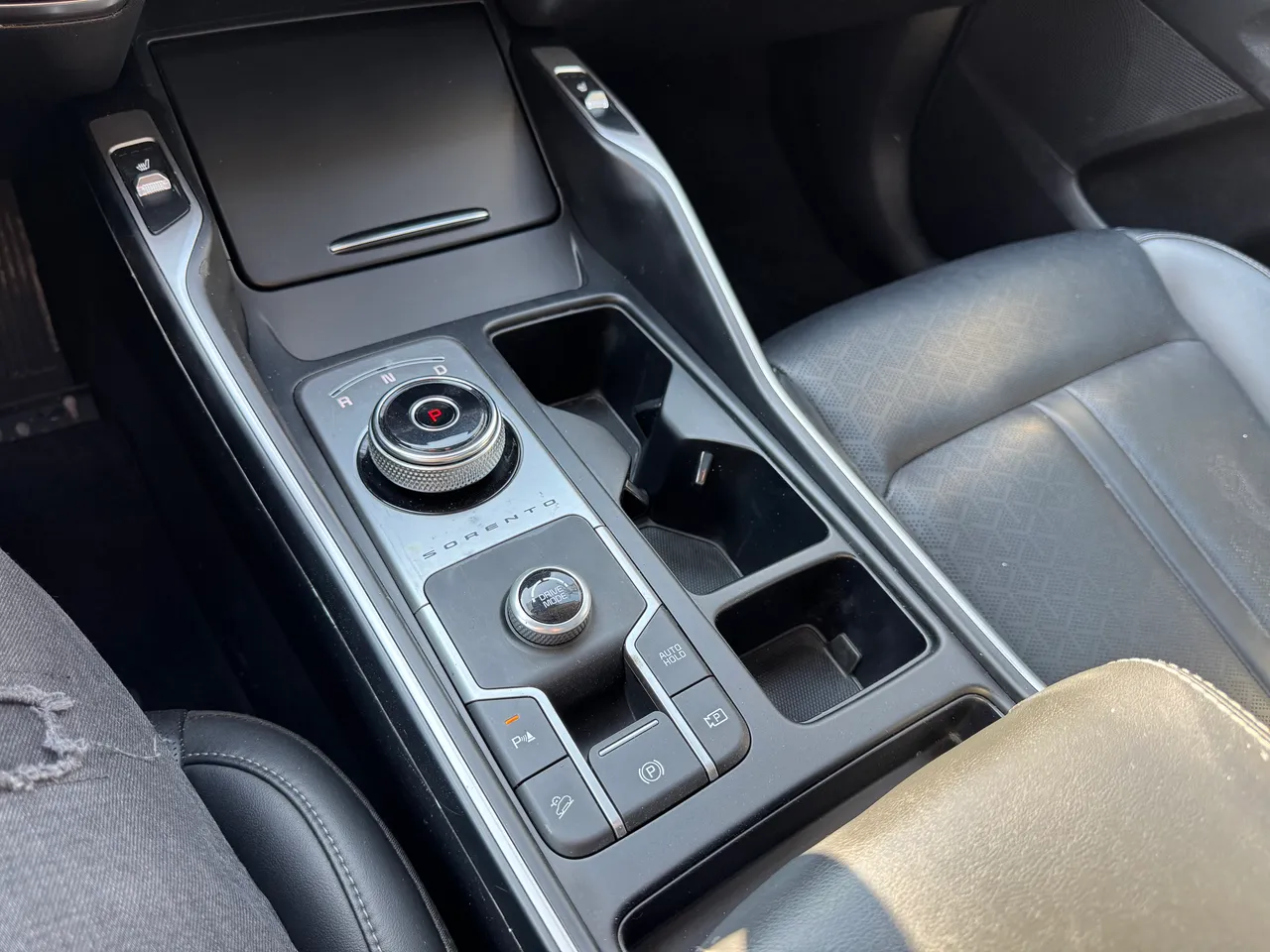 Kia Sorento - фото 24