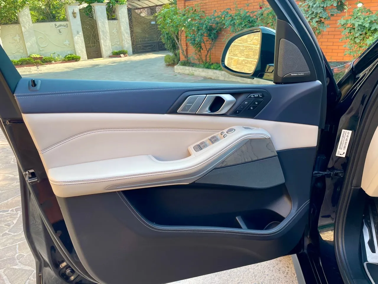 BMW X7 - фото 16