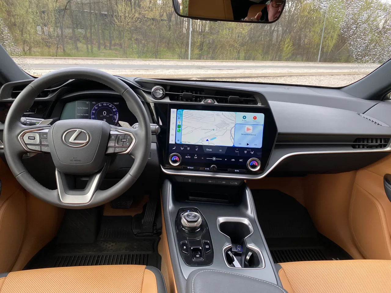 Lexus RZ - фото 11