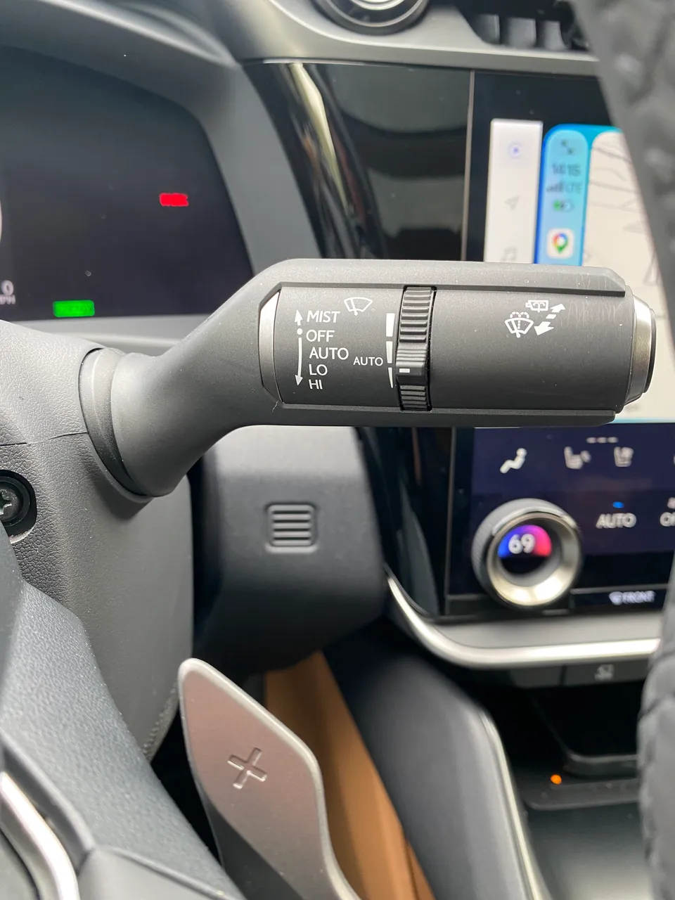 Lexus RZ - фото 27