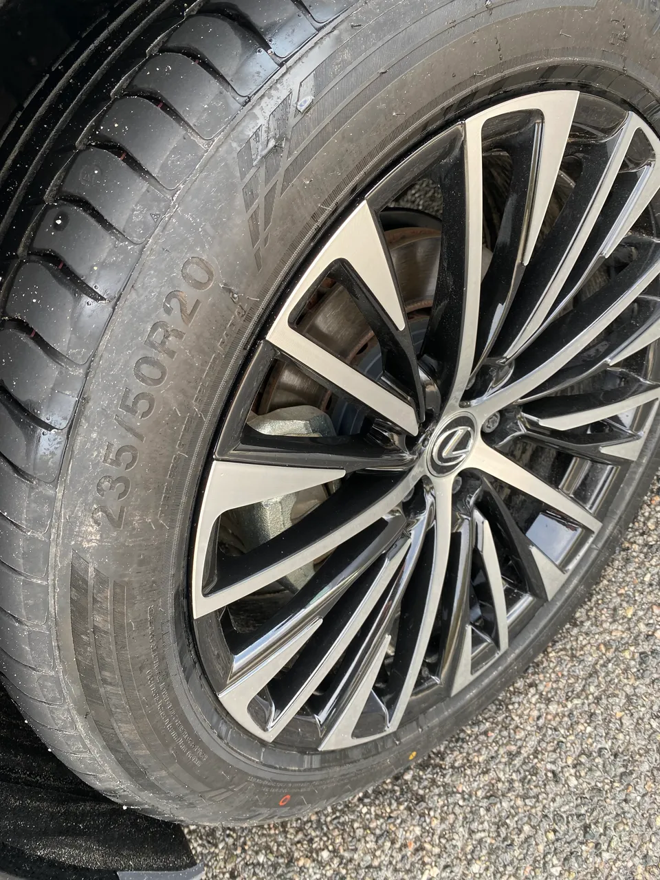 Lexus RZ - фото 30