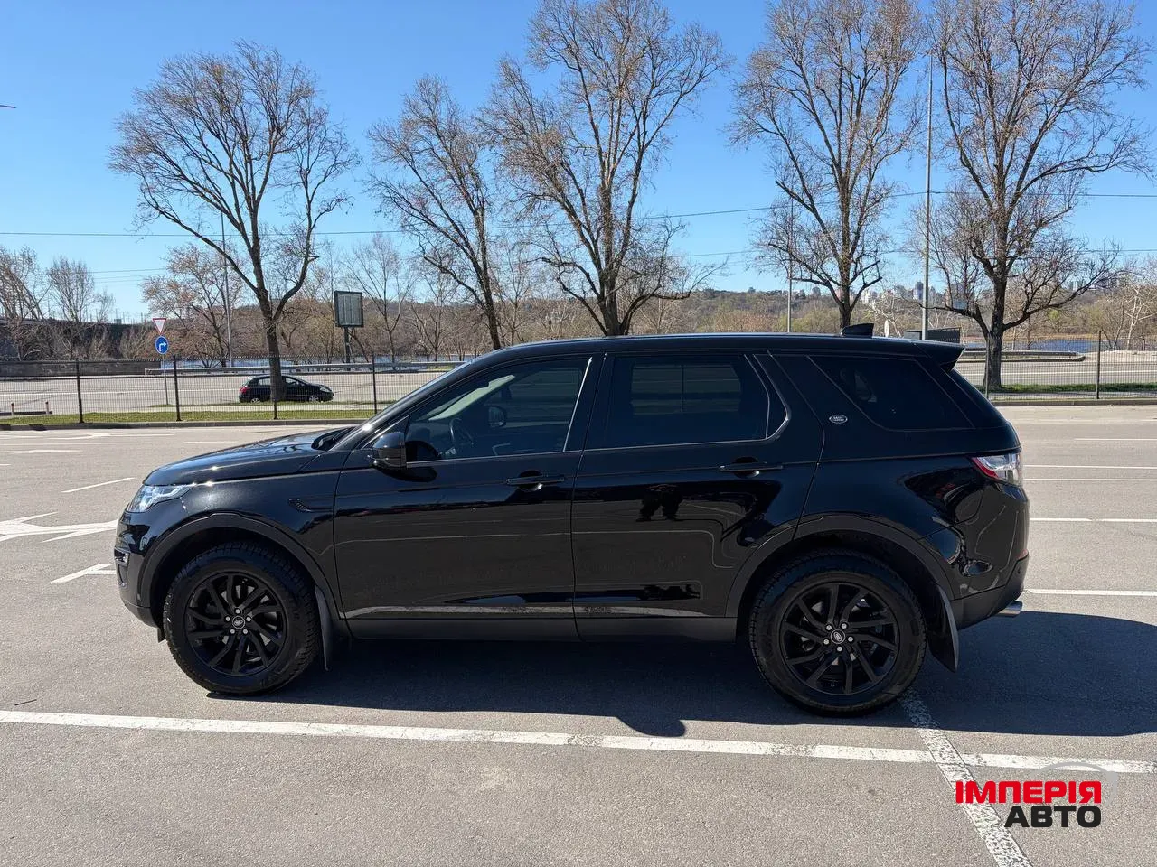 Land Rover Discovery Sport - фото 3