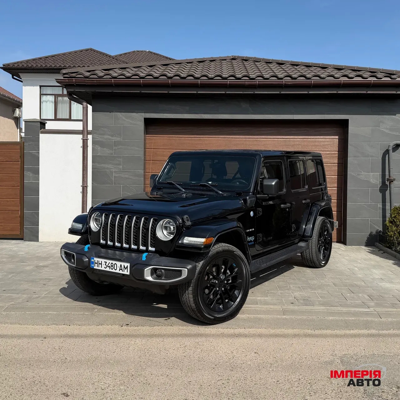 Jeep Wrangler - фото 12