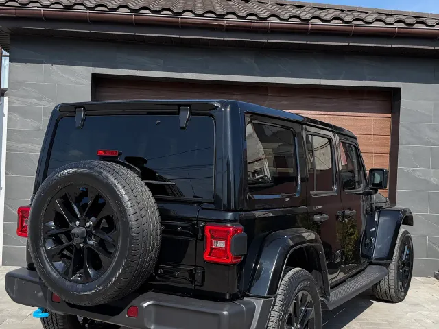 Jeep Wrangler - фото 5