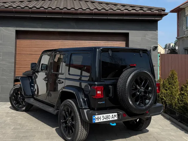 Jeep Wrangler - фото 2