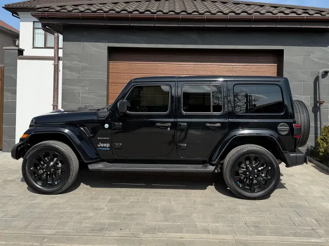 Jeep Wrangler - фото 3
