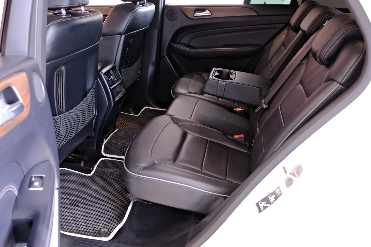 Mercedes-Benz M-Класс - фото 8