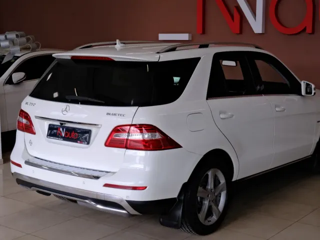 Mercedes-Benz M-Класс - фото 5