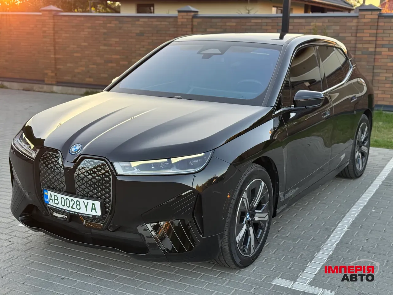 BMW iX - фото 2