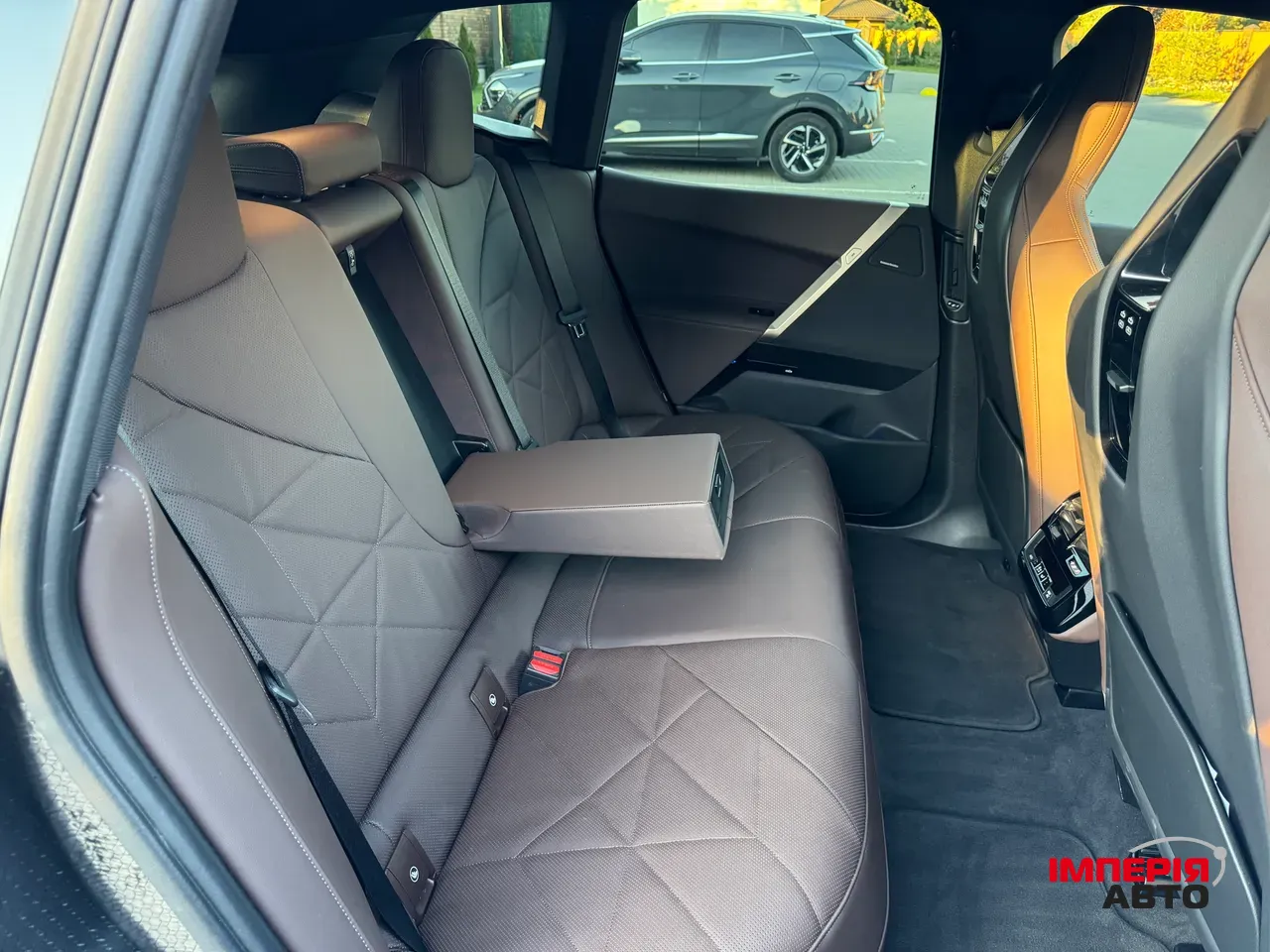 BMW iX - фото 8