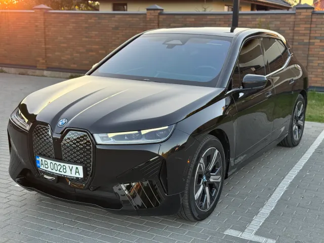 BMW iX - фото 2