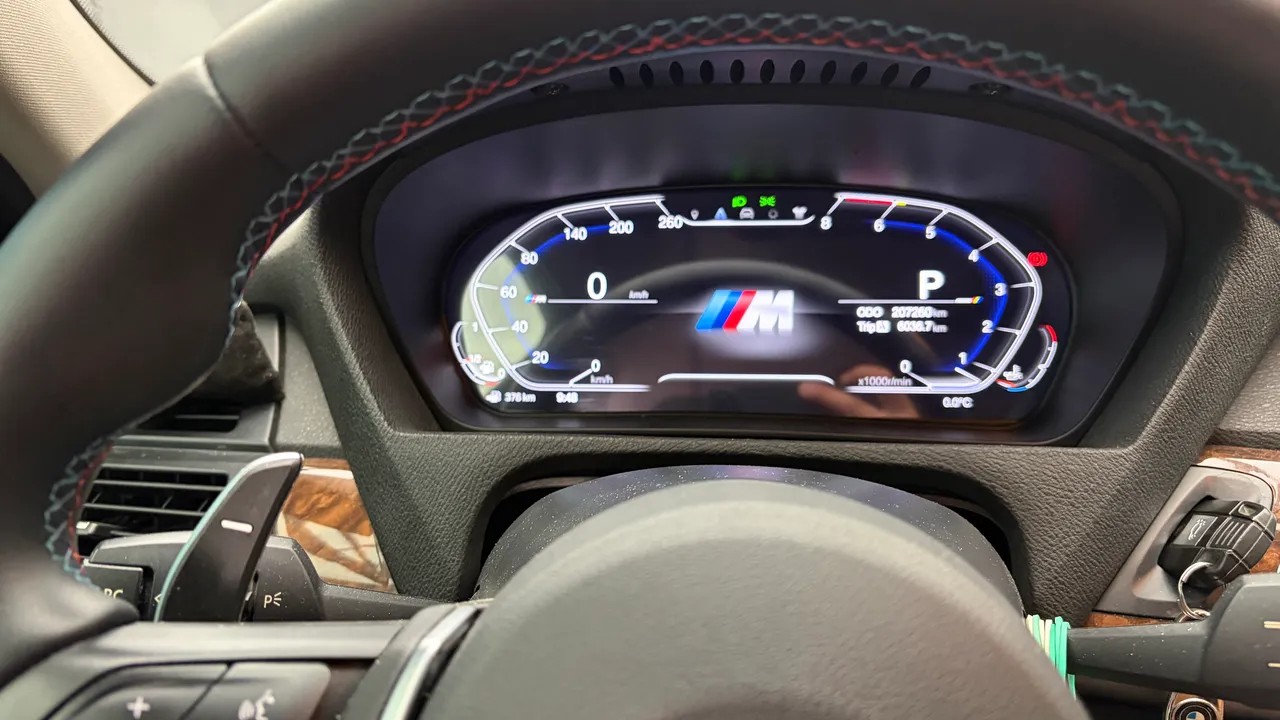 BMW X6 - фото 12