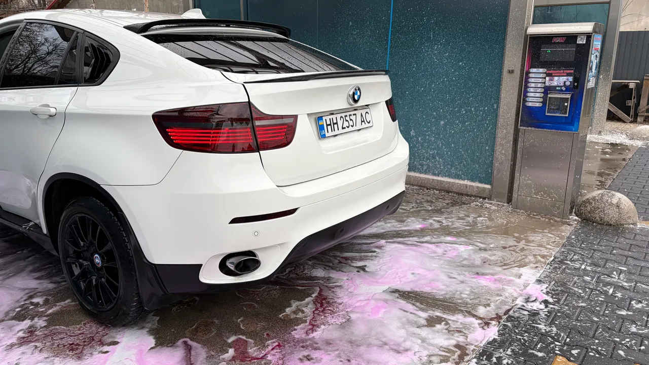 BMW X6 - фото 10