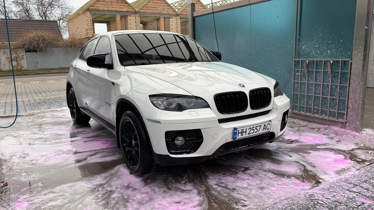 BMW X6 - фото 4