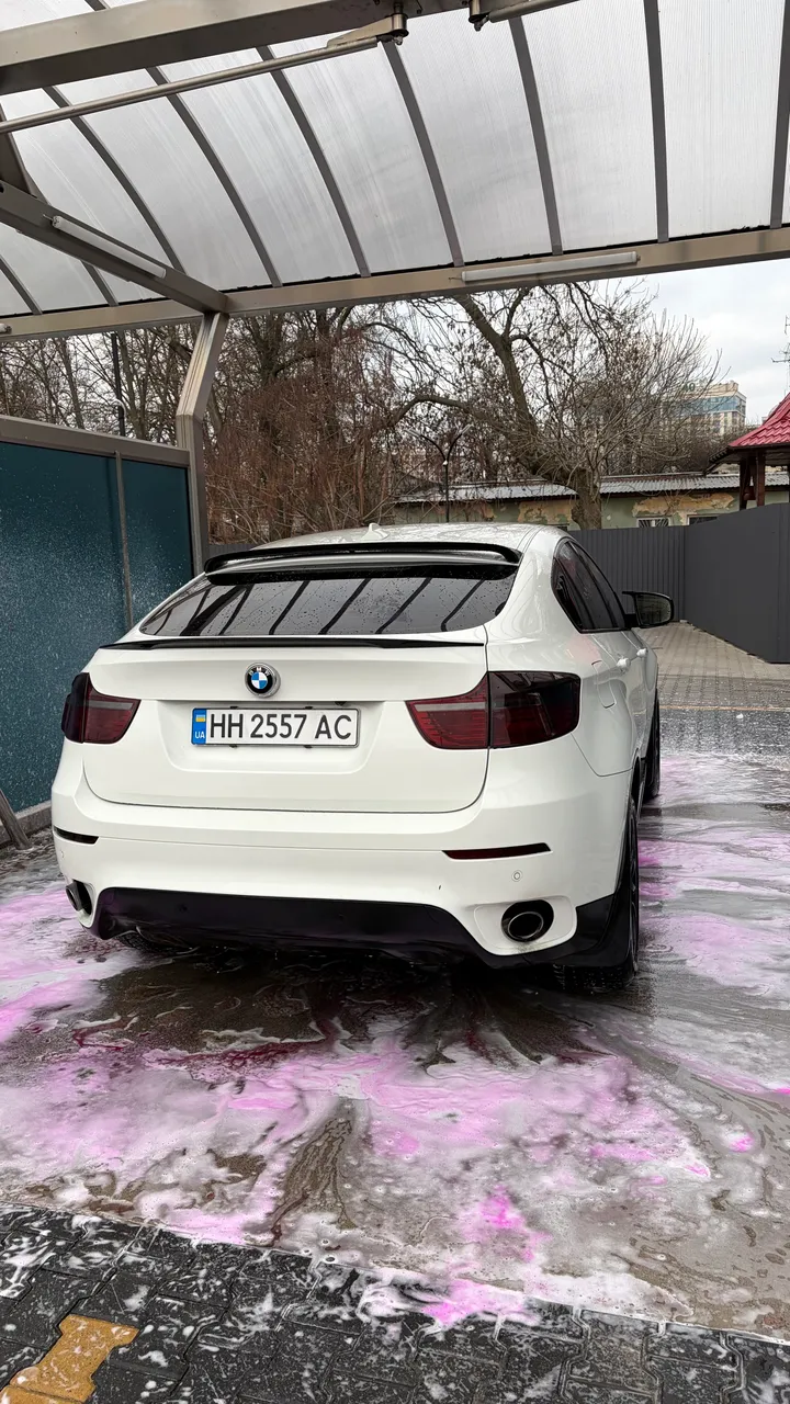 BMW X6 - фото 5