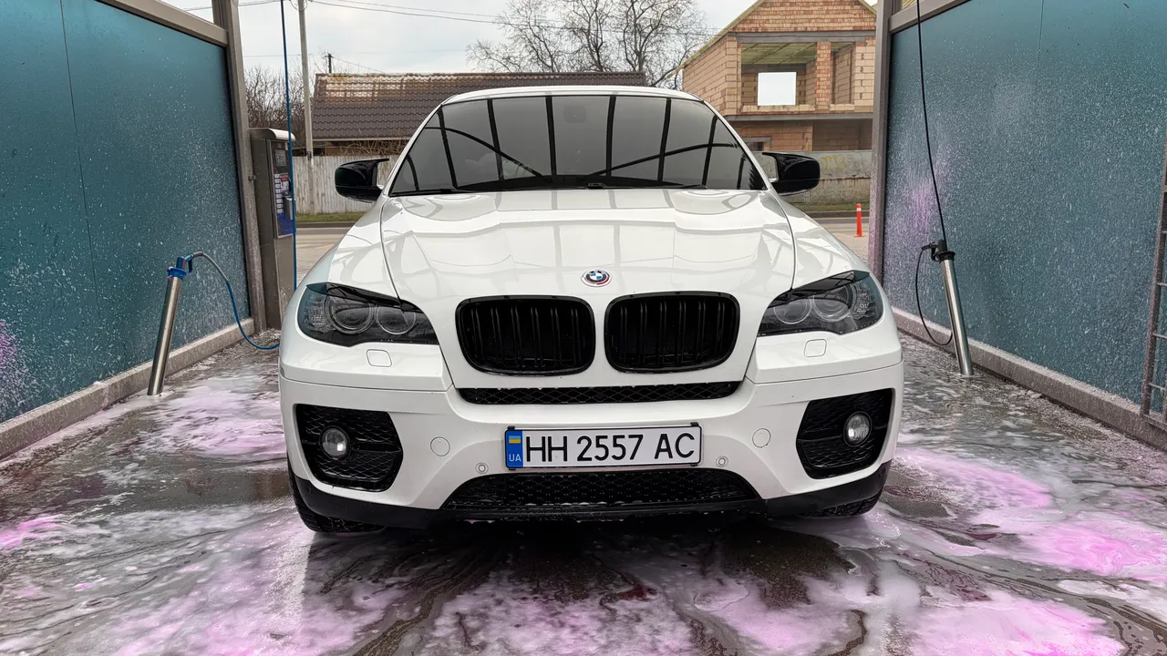 BMW X6 - фото 3