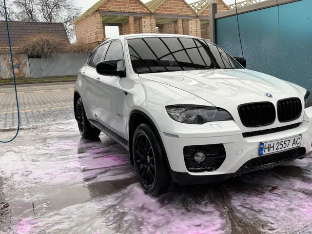 BMW X6 - фото 4