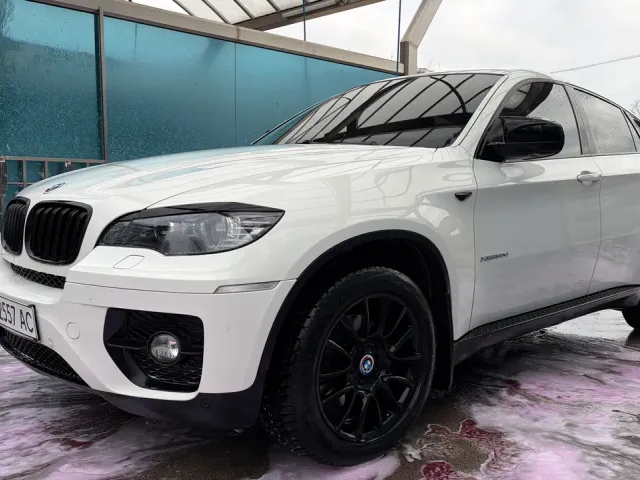 BMW X6 - фото 2