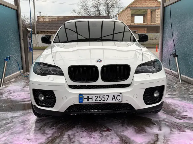 BMW X6 - фото 3