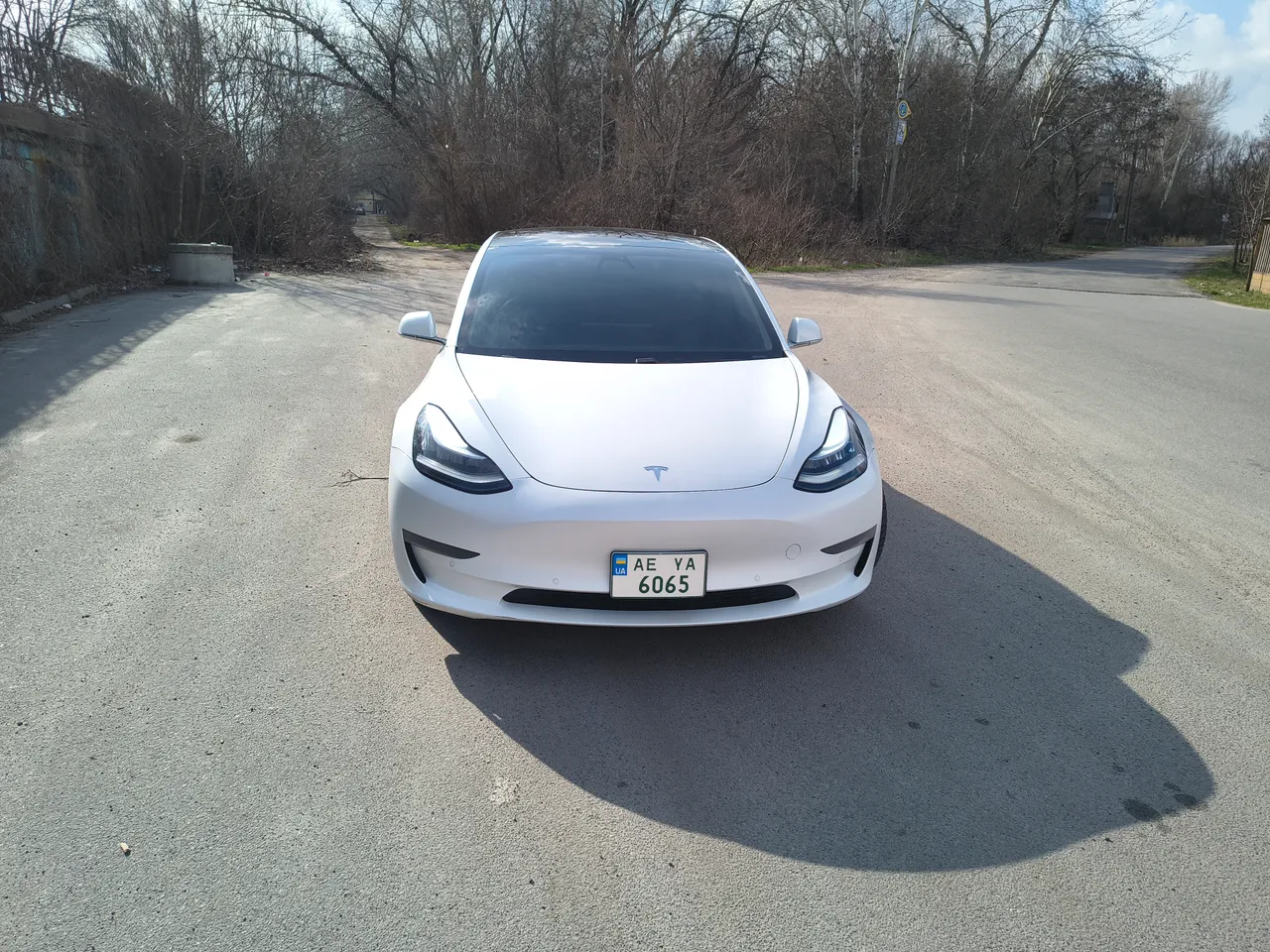 Tesla Model 3 - фото 9