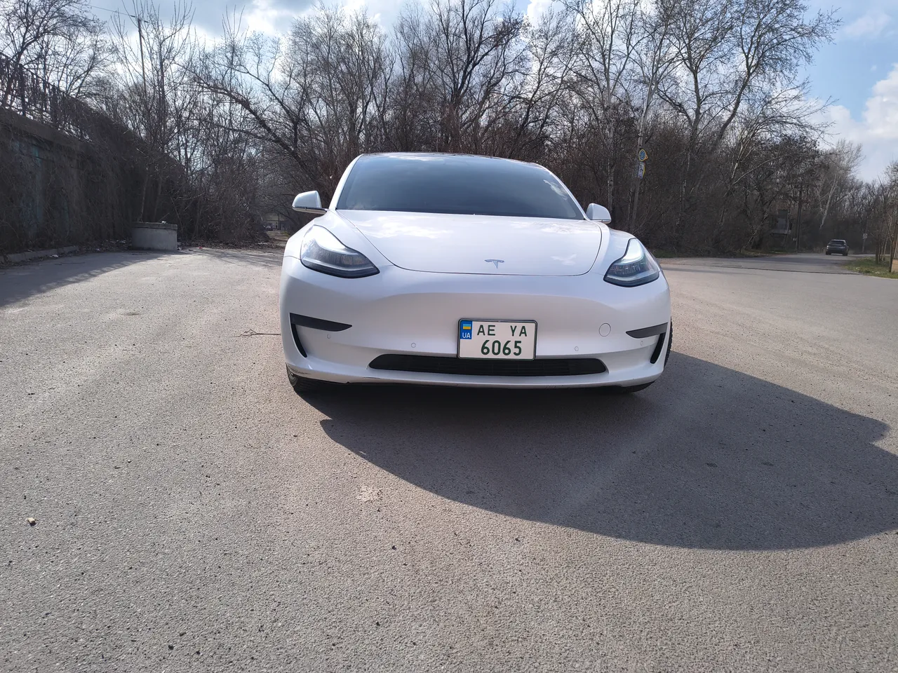 Tesla Model 3 - фото 11