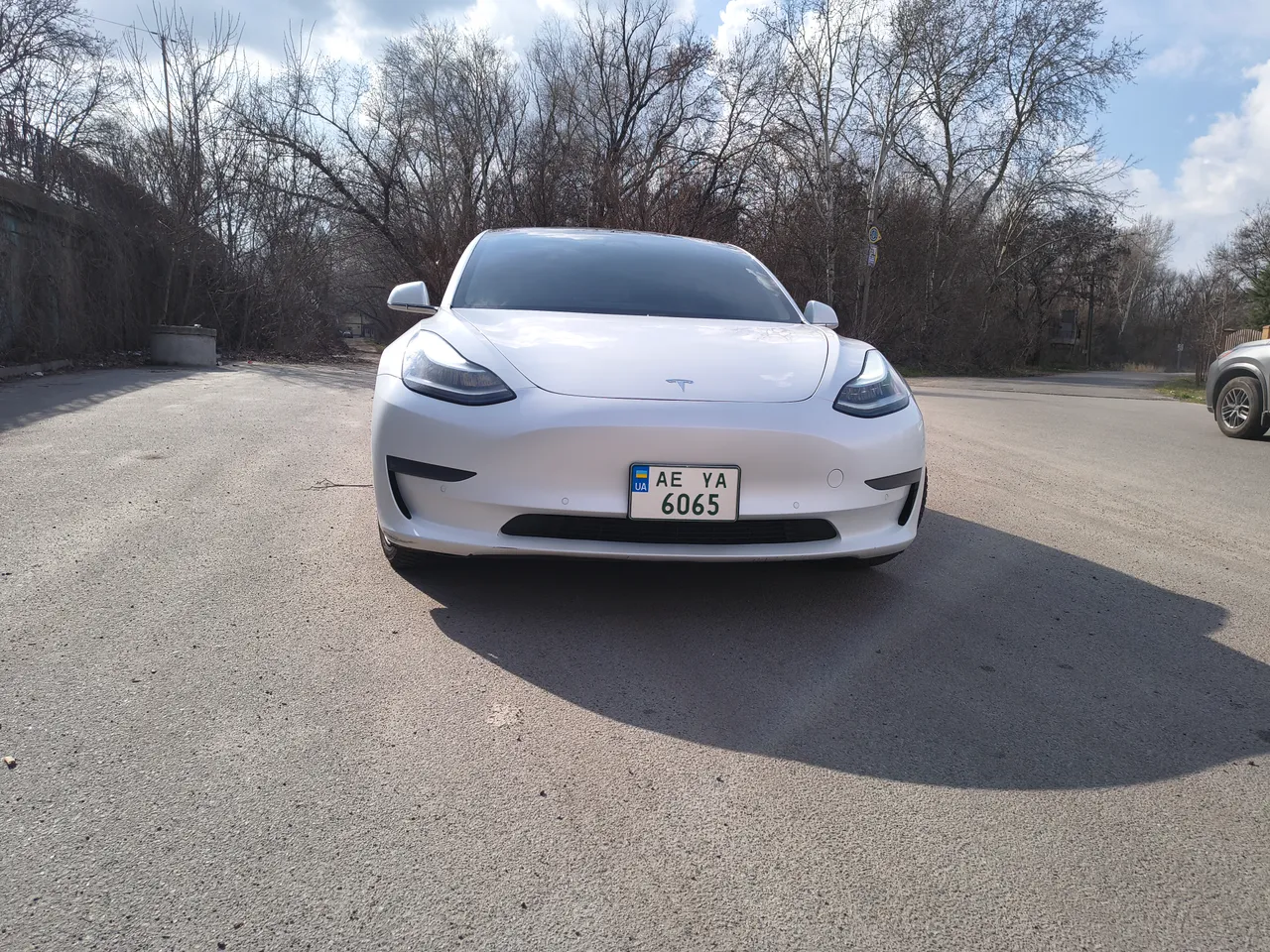 Tesla Model 3 - фото 10