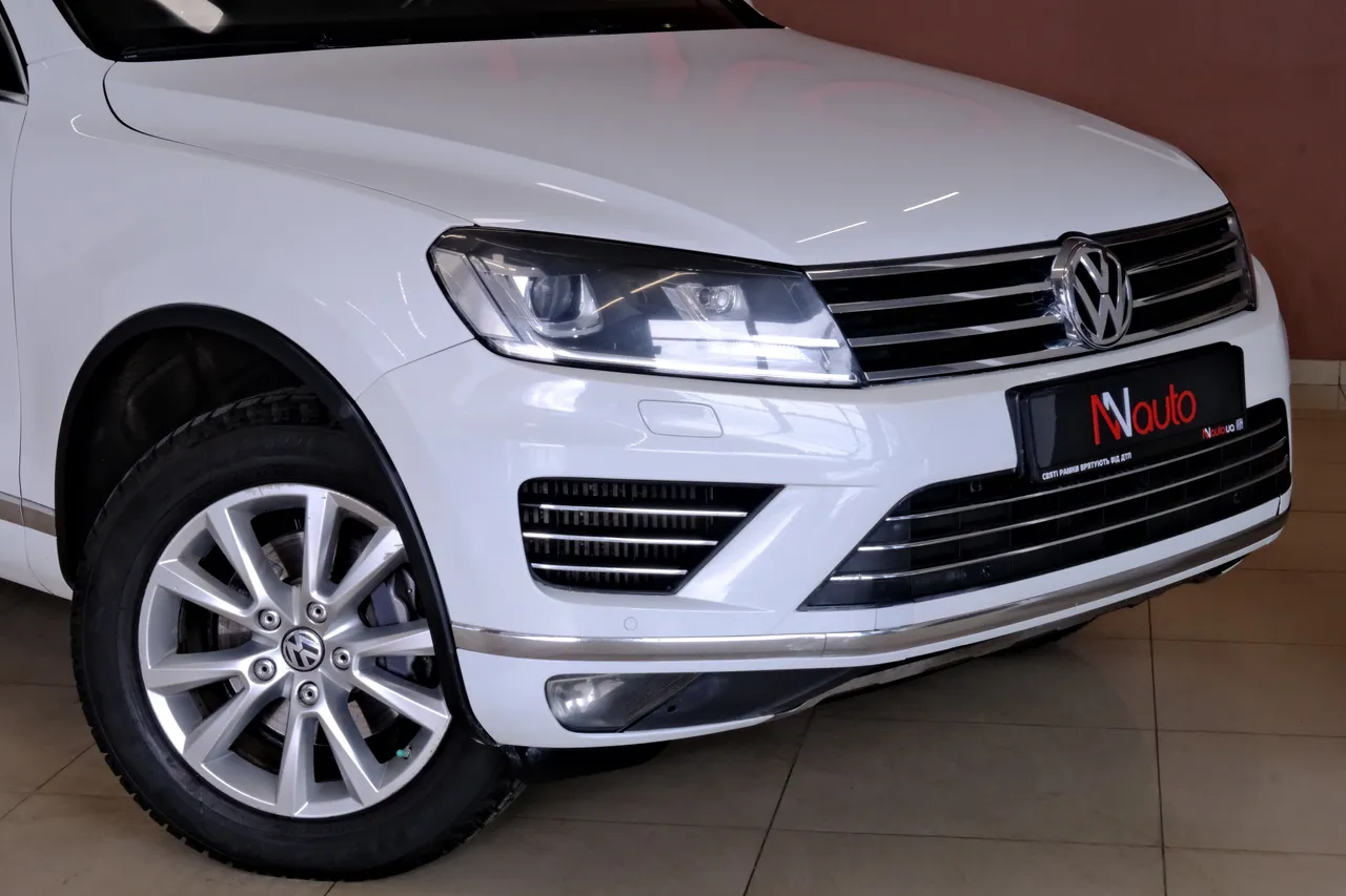 Volkswagen Touareg - фото 3