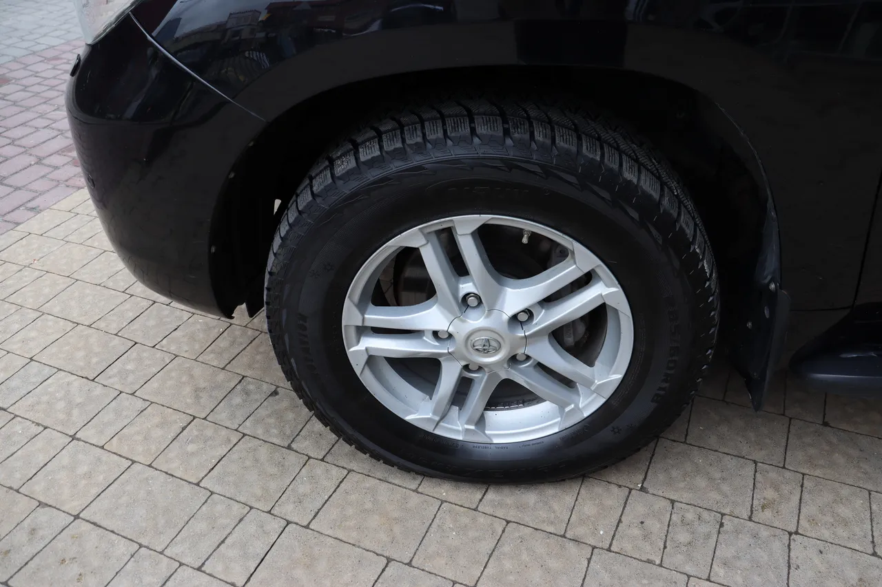 Toyota Land Cruiser - фото 11