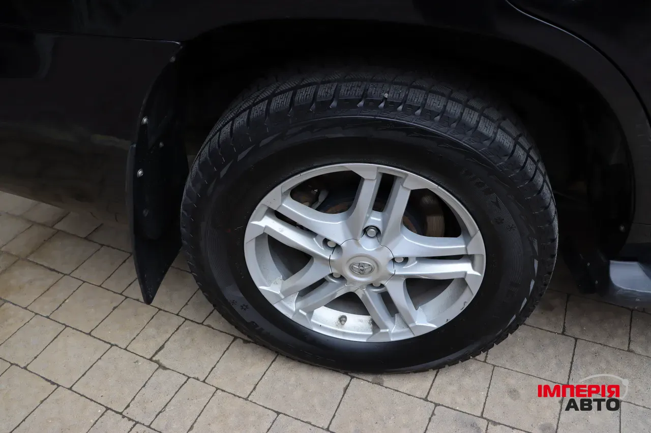 Toyota Land Cruiser - фото 5