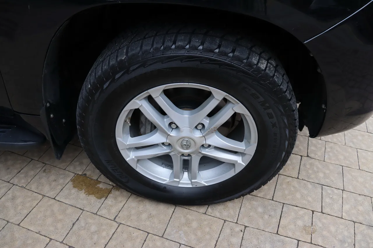 Toyota Land Cruiser - фото 4