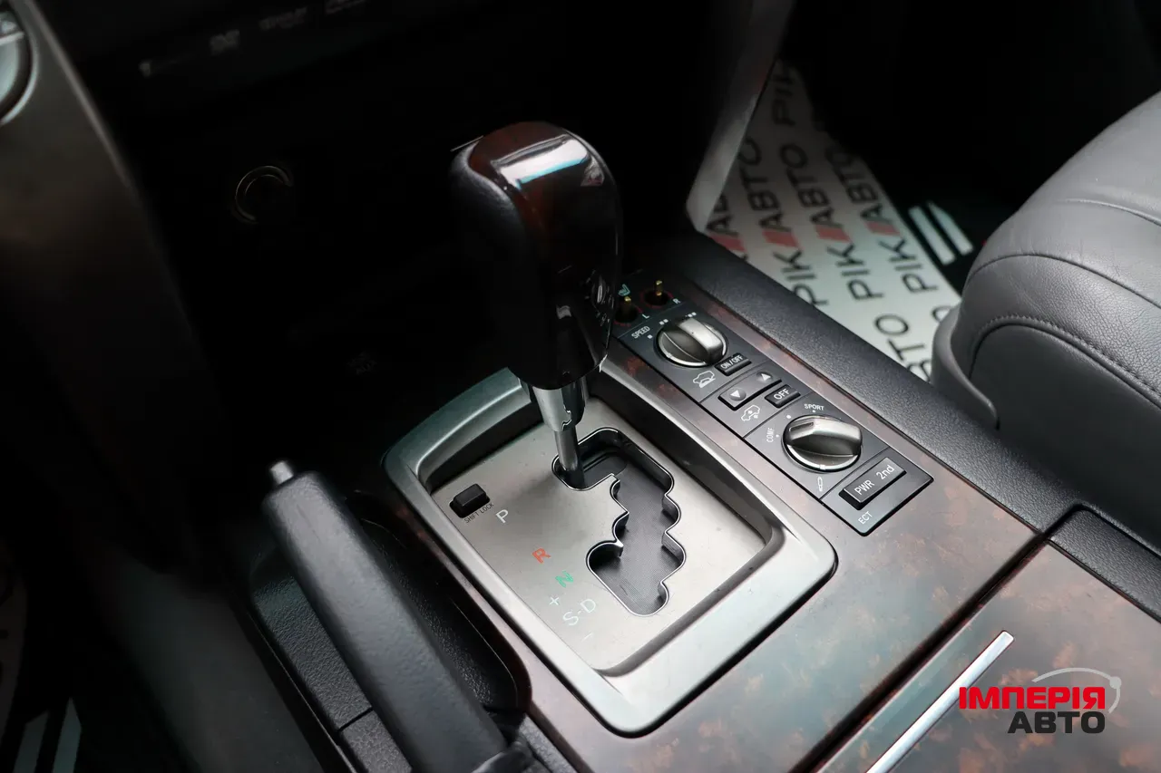 Toyota Land Cruiser - фото 30