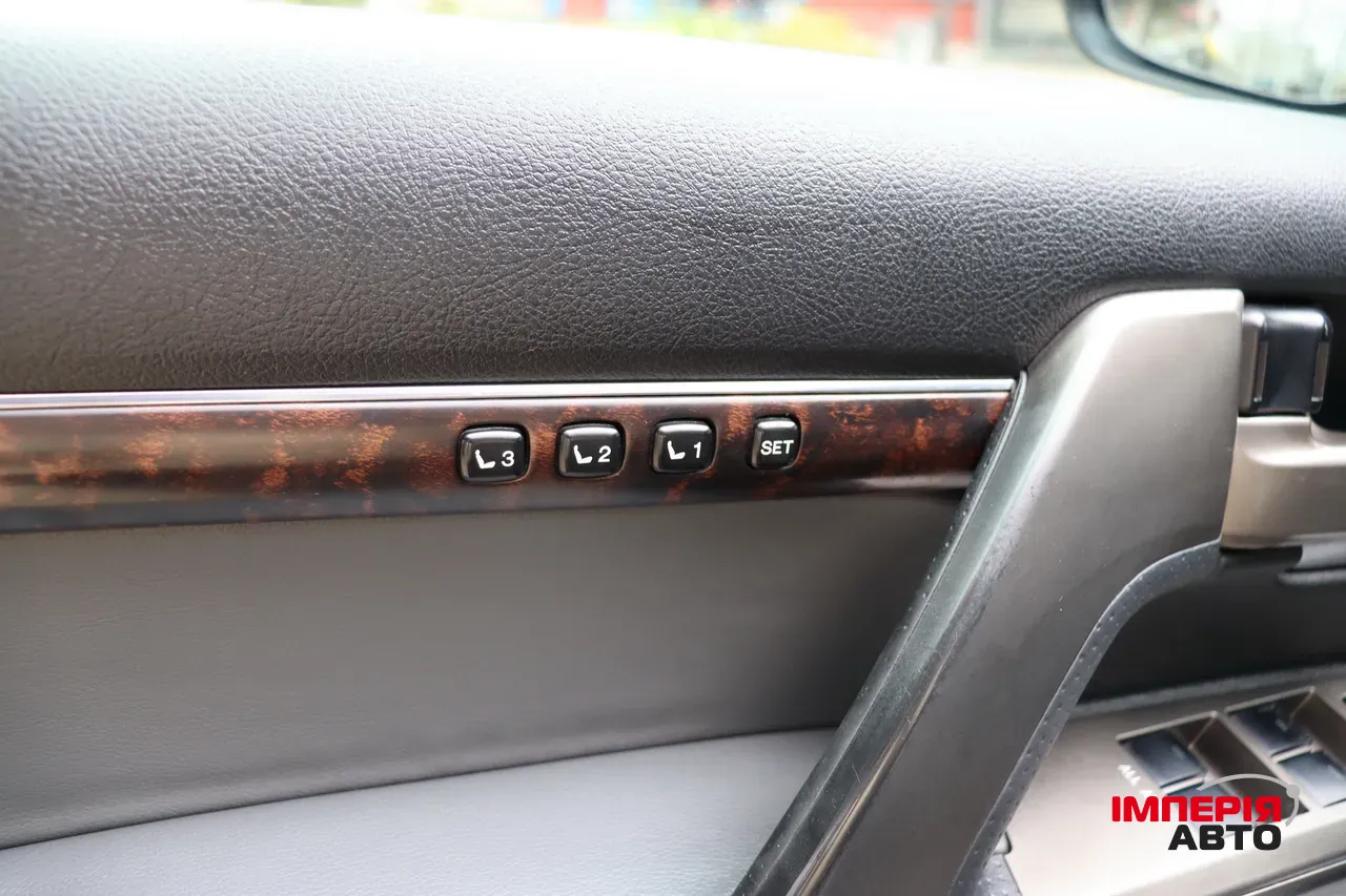 Toyota Land Cruiser - фото 13