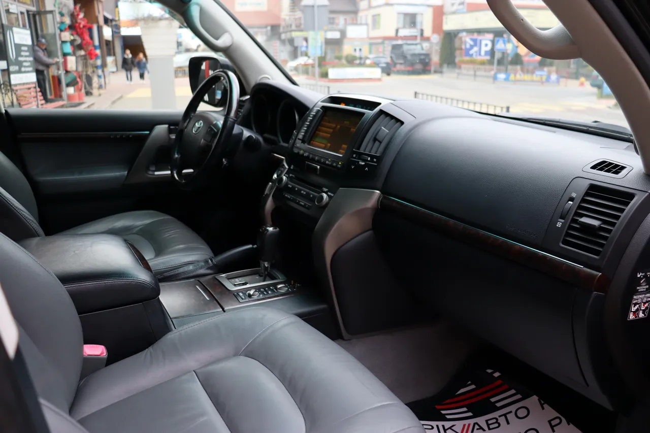 Toyota Land Cruiser - фото 49