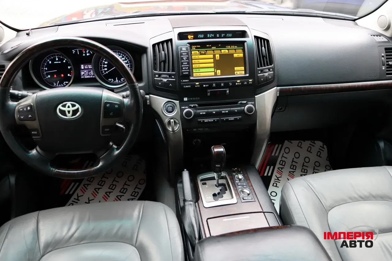 Toyota Land Cruiser - фото 41