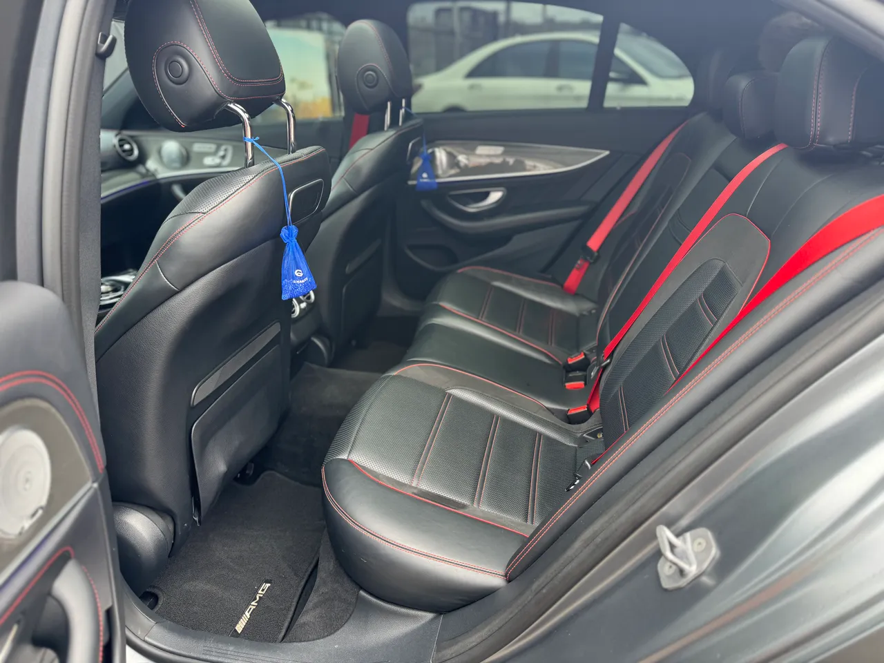 Mercedes-Benz E-Класс AMG - фото 20