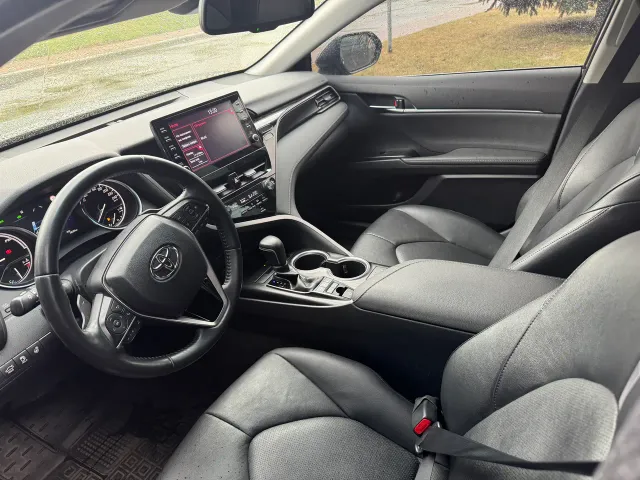Toyota Camry - фото 4