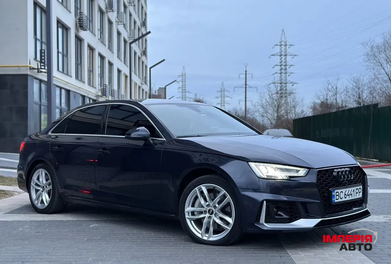 Audi A4 - фото 4