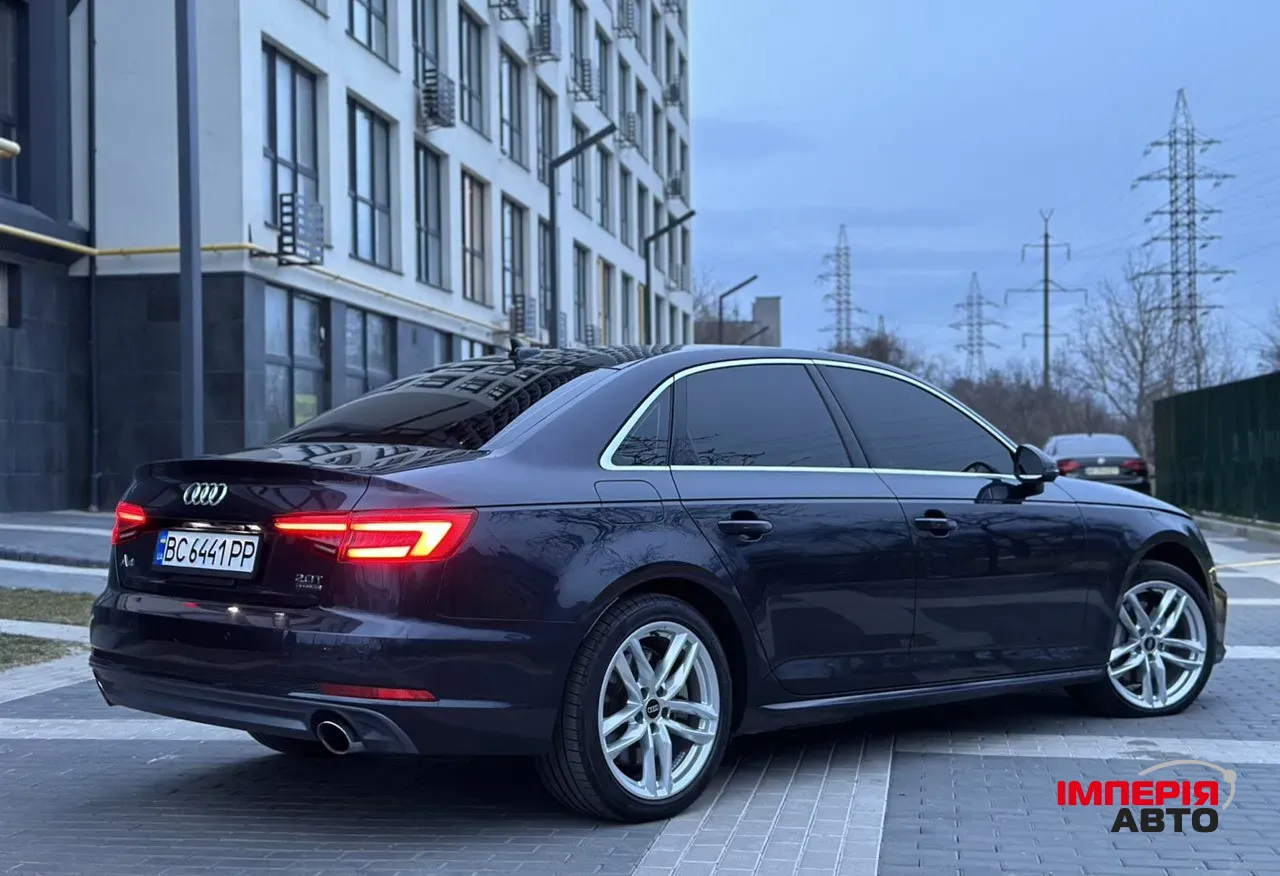 Audi A4 - фото 2