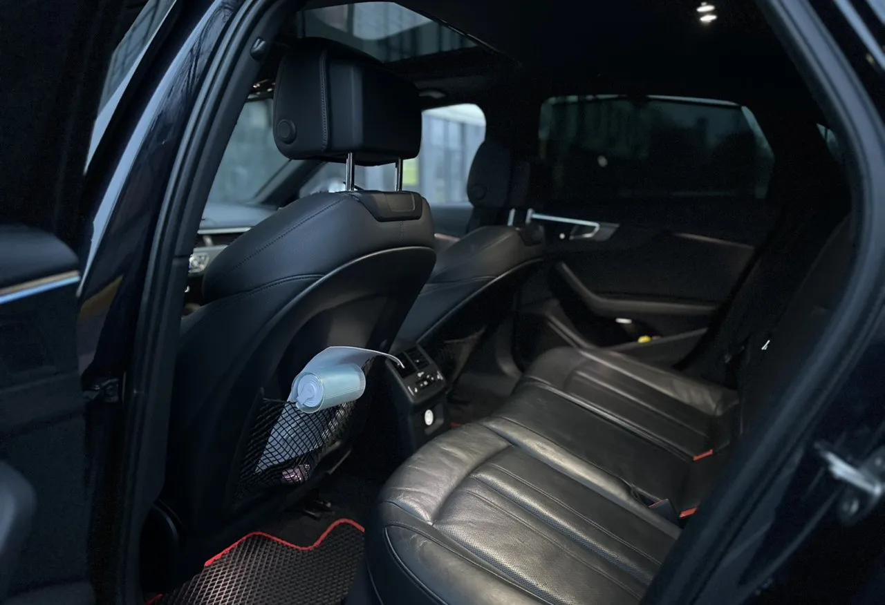 Audi A4 - фото 10