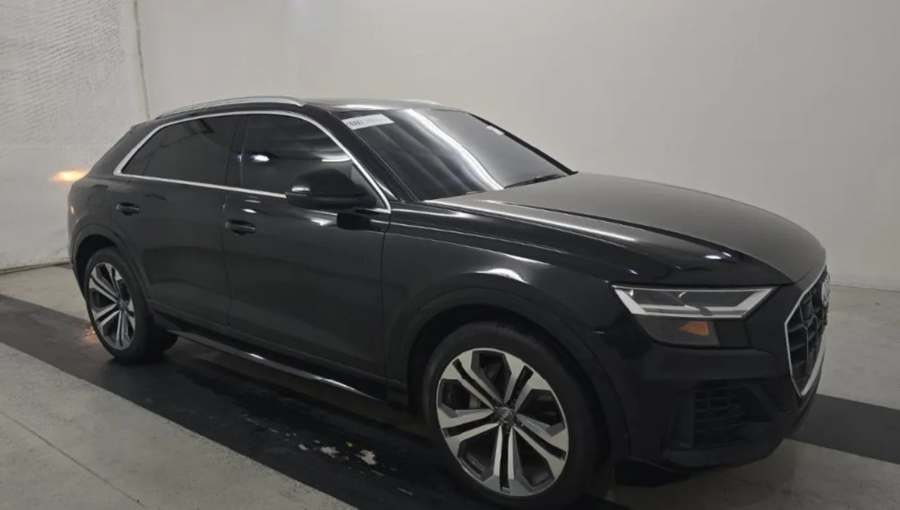 Audi Q8 - фото 2